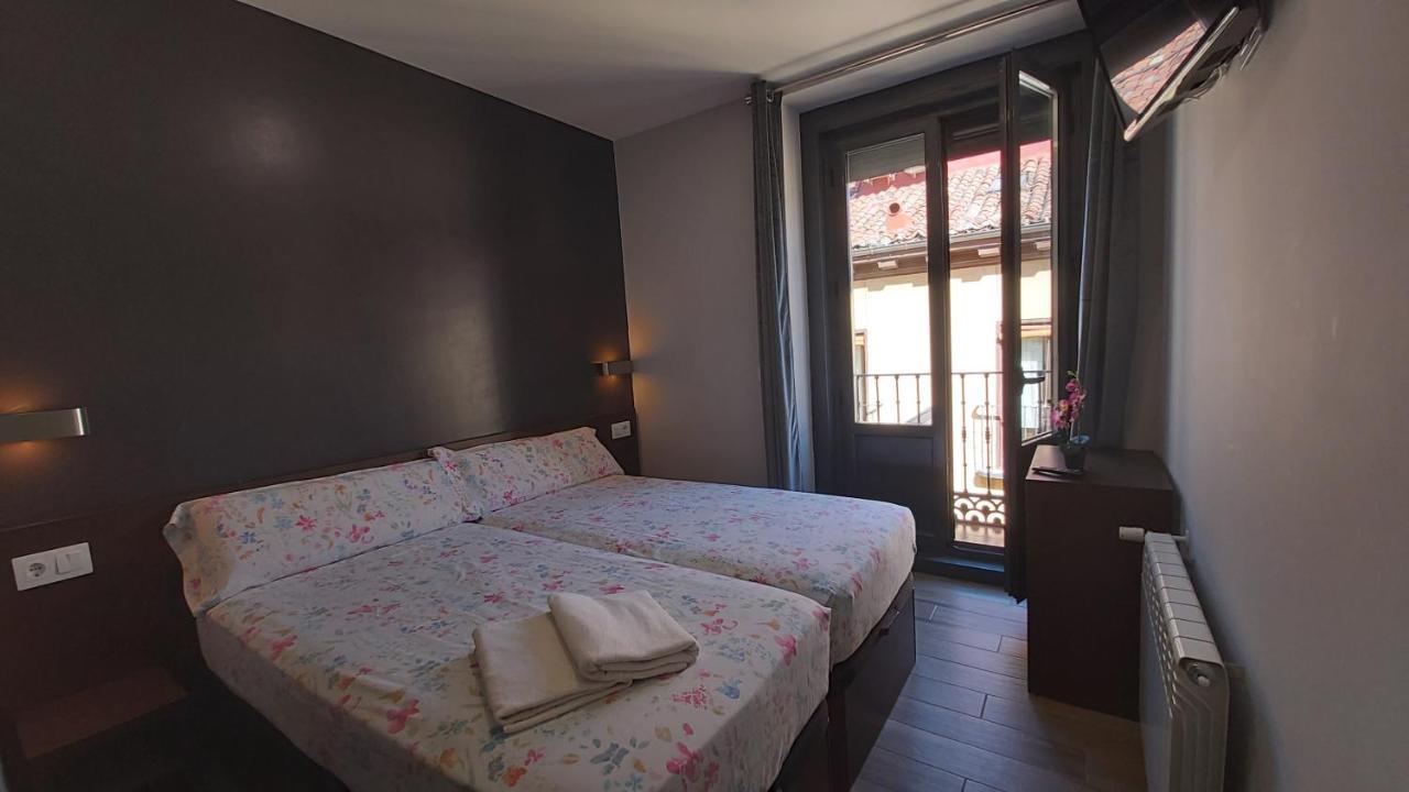Hostal Corazon De Madrid Extérieur photo