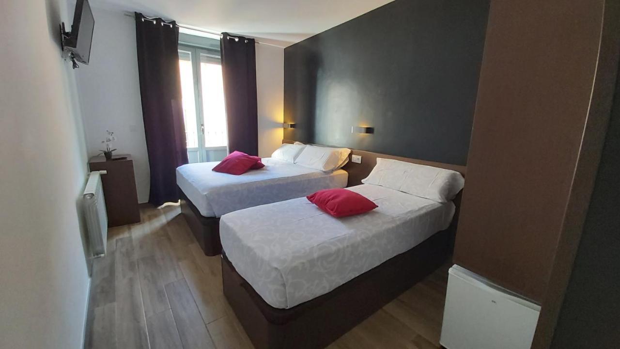 Hostal Corazon De Madrid Extérieur photo